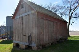 Approx. 1890's Old Wooden Granary 16' x 32', Old Weather Boards