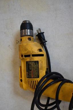 DeWalt DW106 3/8" Corded Drill - Keyless Chuck