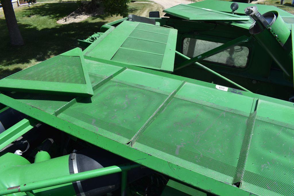 1995 John Deere 9600 Combine, 20.8x38 Duals 70%, 2629 Sep/3903 Eng Hours, Long Auger, Bin Topper,