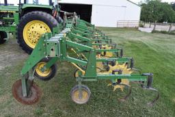 John Deere 845 Row Crop Cultivator, 12 Row 30", Flat Fold, Stabilizer Disc, Very Good Condition