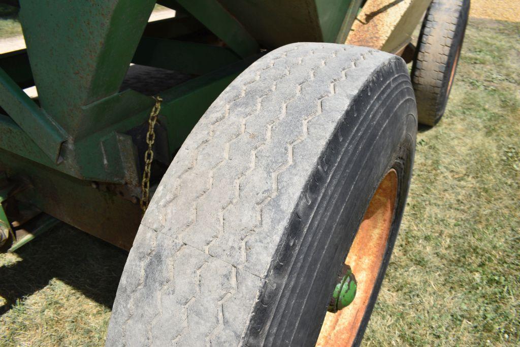 J&M 350 Bushel Gravity Flow Wagon With 13 Ton Gear, 11x24.5 Tires