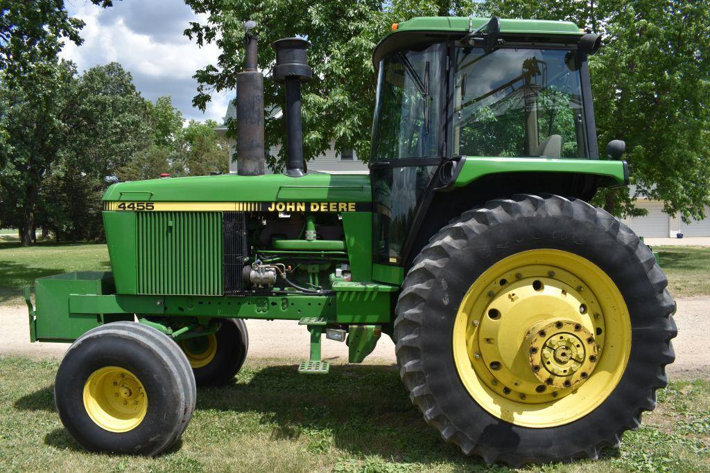 1990 John Deere 4455 2WD, 6716 Hours, 18.4x42 Duals, Rock Box, 3pt, Quick Hitch, 3 Hydraulic, Quad