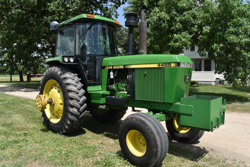 1990 John Deere 4455 2WD, 6716 Hours, 18.4x42 Duals, Rock Box, 3pt, Quick Hitch, 3 Hydraulic, Quad