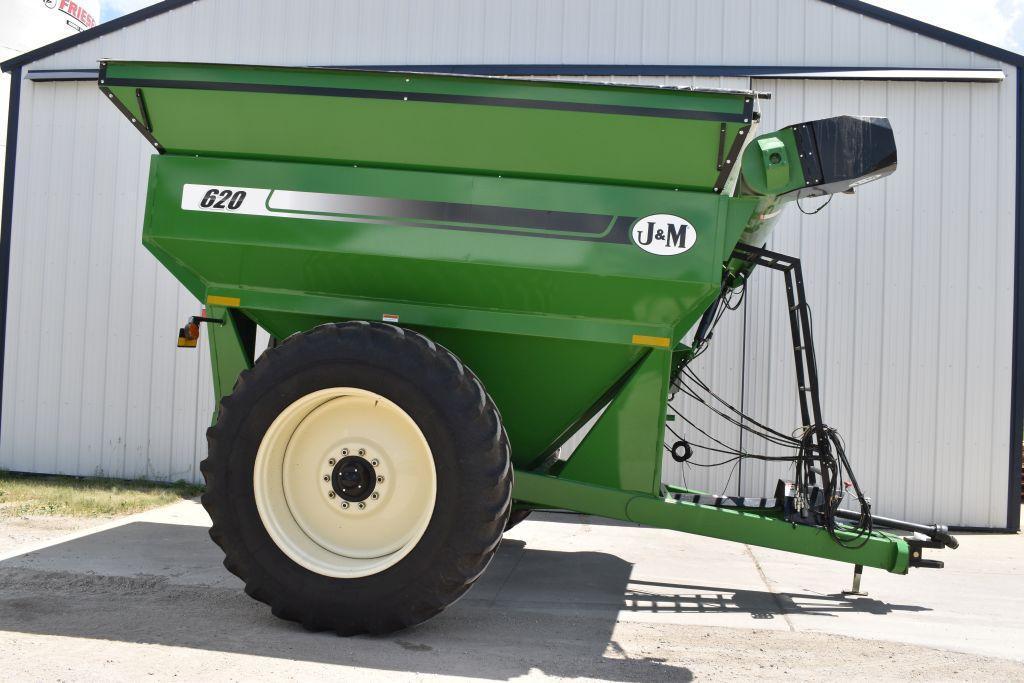 J&M Model 620-14 Grain Cart, 1000PTO, Roll Tarp, DT712 Radial Tires, Tractor Lug, Digi Star Scale,