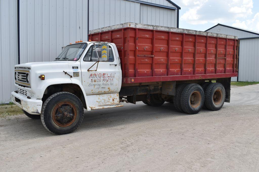 1976 Chevy C-65 Twin Screw Tandem Truck 427 gas, 5x4 Speed, 18' Omaha Steel Box & Hoist, 52,890