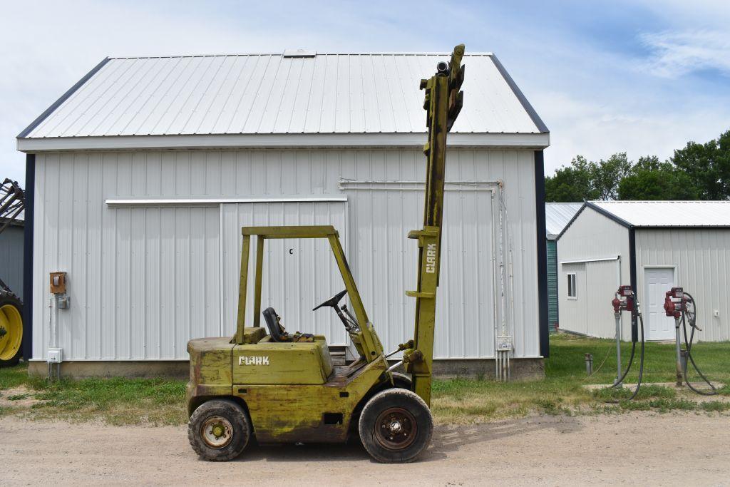 1978 Clark C-500 Y45, 4500lbs Gas Forklift, Side Shift, Hard Tires, 48" Forks, Fresh Oil Change