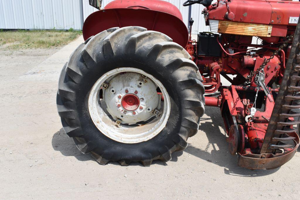 IHC 240 Utility Tractor, Gas, Open Station Fenders, 14.9 x 24 Tires W/ IHC #6 Mounted Sickle Mower