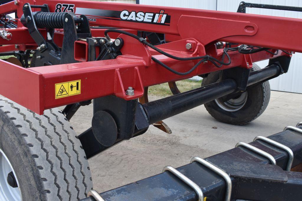 2016 Case IH 875 Ripper, 7 Shank, 24" Spacings, Disc Levelers, Hydraulic Rolling Basket, Depth