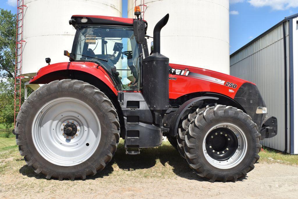 2015 Case IH 250 Magnum MFWD, 566 Actual Hours, 480/80R50 Rear Duals 90%, 420/85R34 Front Duals