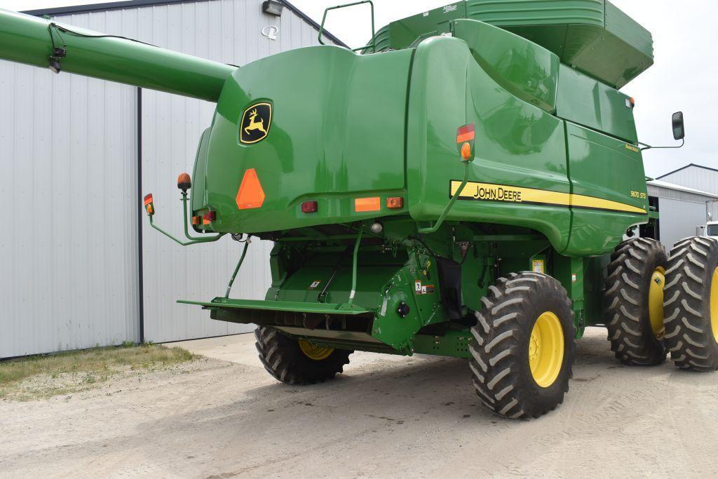 2011 John Deere 9670 STS, 821 Sep/1139 Eng Hours, 520/85R38 Duals, John Deere Command Center,