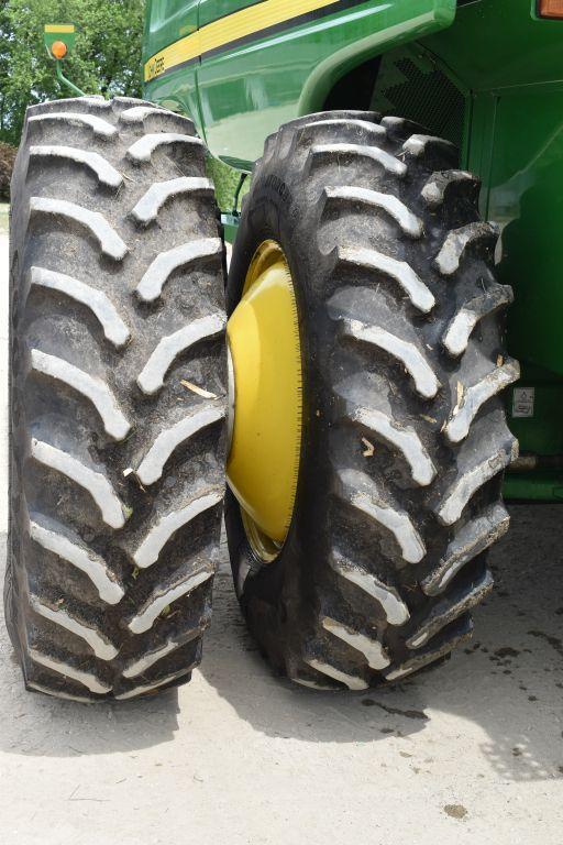 2011 John Deere 9670 STS, 821 Sep/1139 Eng Hours, 520/85R38 Duals, John Deere Command Center,