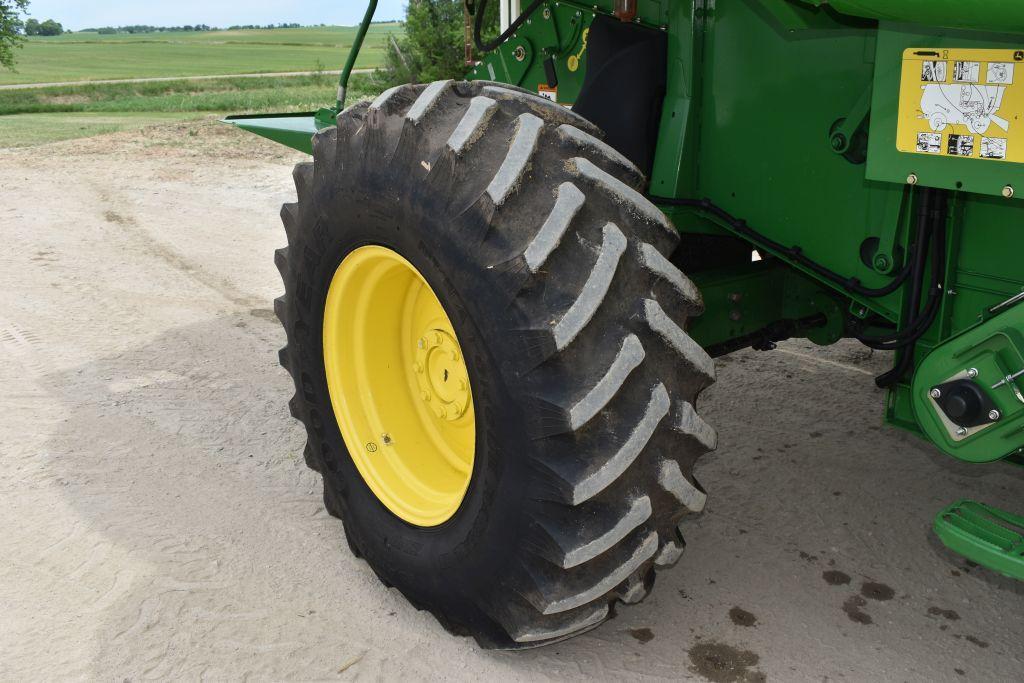 2011 John Deere 9670 STS, 821 Sep/1139 Eng Hours, 520/85R38 Duals, John Deere Command Center,