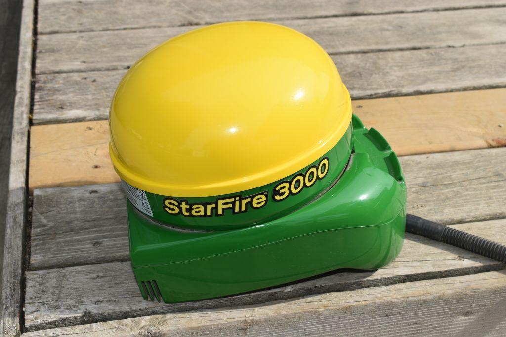 John Deere StarFire 3000 Globe, SN: PCGT3TA699020, SF2