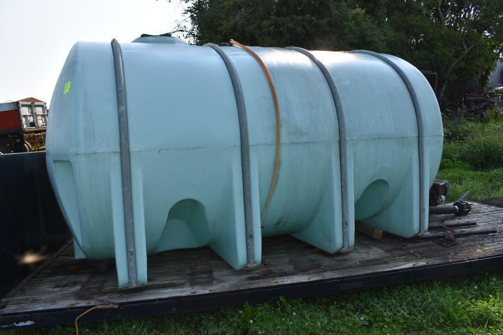 3250 Gallon Horizontal poly tank with 13hp motor and pump