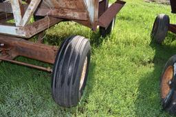 M&W Gravity flow wagon with 10 ton running gear, approx. 250 bushel