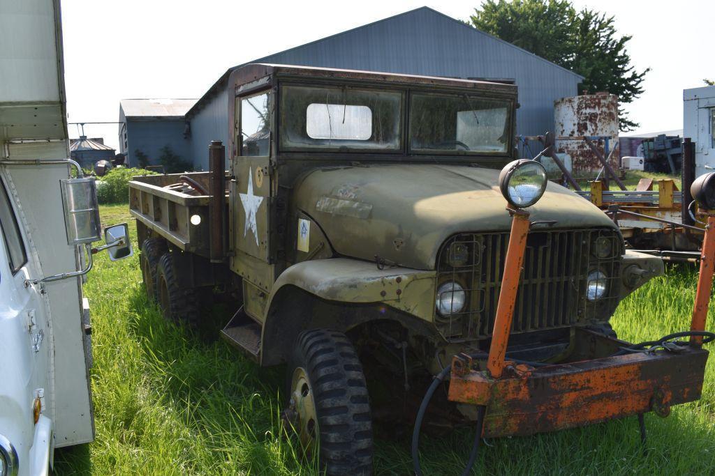 2 Ton Military 6x6 tandem truck, V8 gas, auto transmission, with box