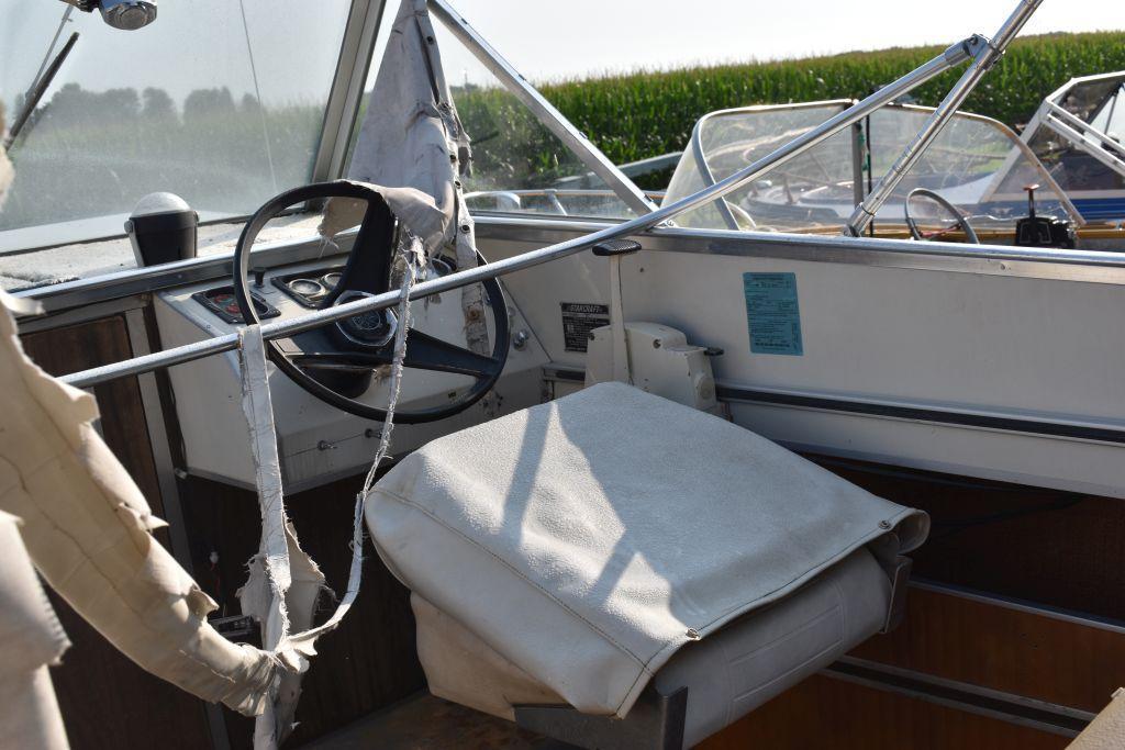 1969 Star Craft 22' Aluminum boat with Mer cruiser inboard out board motor, non running, with