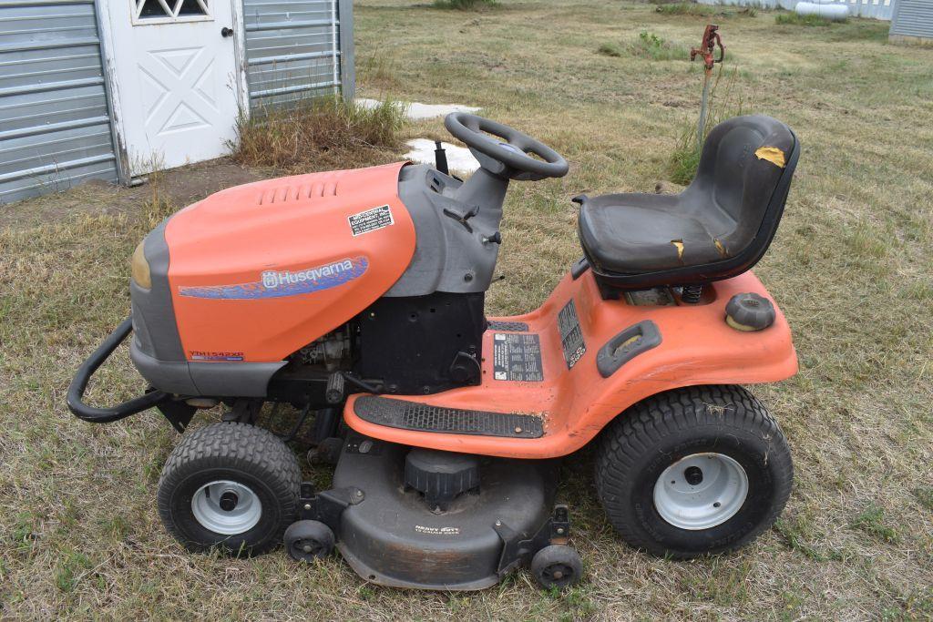 Husqvarna 542XP Lawn Tractor 15hp., 42" Deck