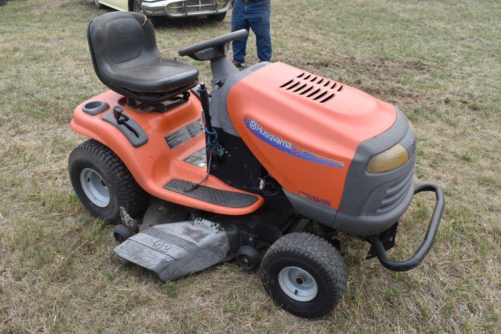 Husqvarna 542XP Lawn Tractor 15hp., 42" Deck