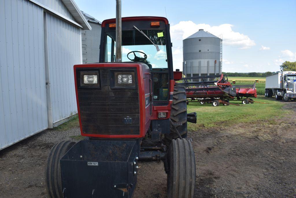 1982 International 3688 2WD Tractor, 18.4x38 Tires At 70%, 7,092 Hours, 540/1000PTO, 3 Hydraulics