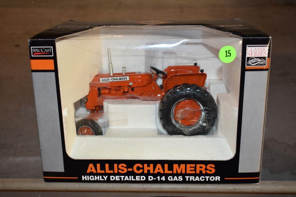 SpecCast Allis Chalmers Highly Detailed D-14 Gas Tractor, 1/16 Scale