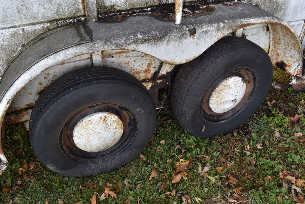 W-W Livestock Trailer, Tandem Axle 12'x5', Bumper Hitch, no title, no registration...