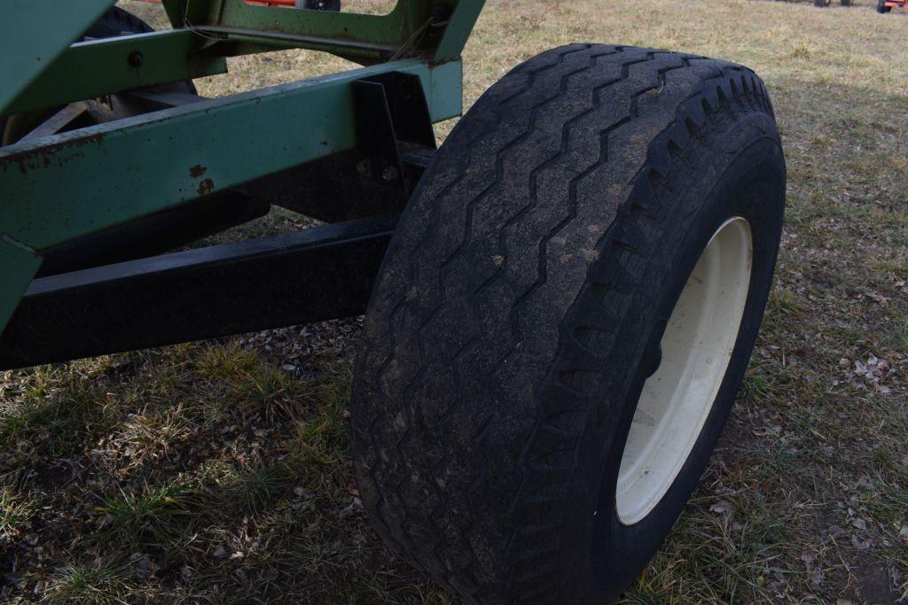 Parker 525 Gravity Wagon, Lights, Rear Brakes