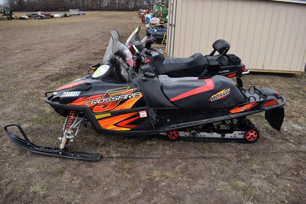 2007 Artic Cat Crossfire 500 Snowmobile, 137" Tra