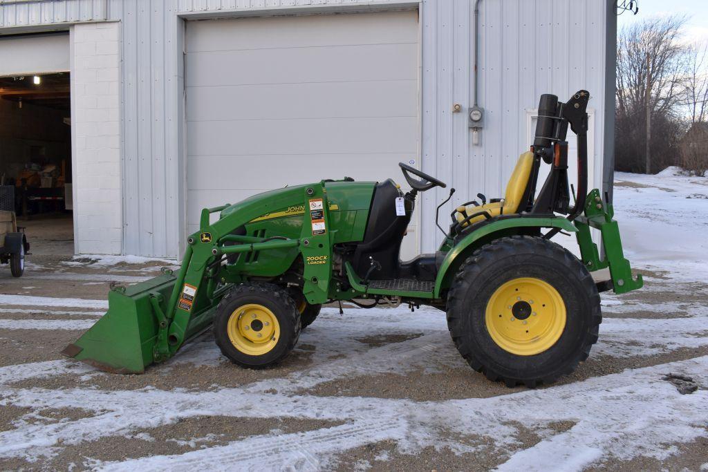 2012 John Deere 2720 HST Utility Tractor, Diesel, With 200CX Loader and 61" Bucket, Front