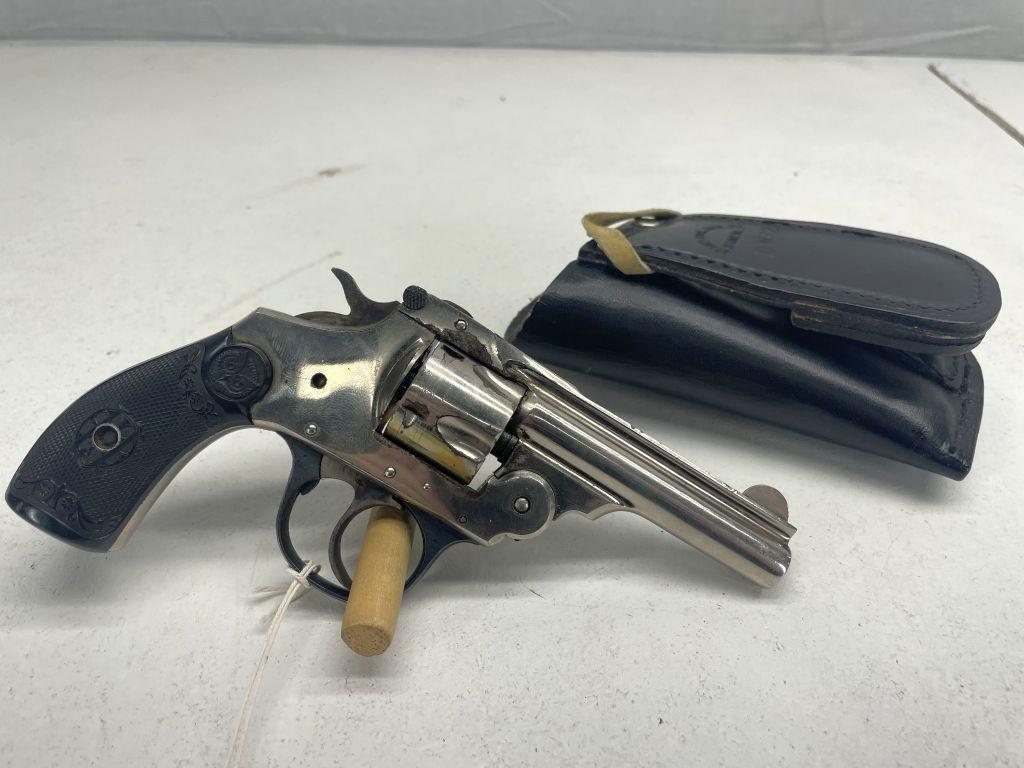 Iver Johnson Arms Revolver, 5 Shot, believe to be 32cal., SN: 58429, with leather holster