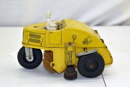 1950's Ny-Lint Elgin Street Sweeper, Key Windup, working order, very good condition