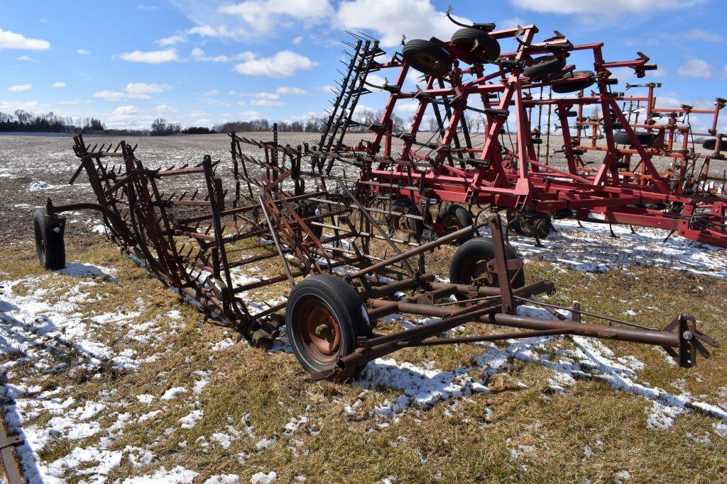 IH 5 Section Spike Tooth Drag on Hyd. Cart, no cylinder