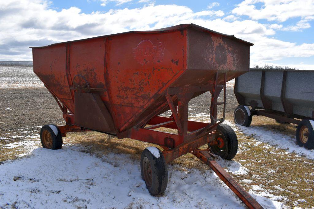 EZ Flow Model 300 Gravity Flow Wagon, MN HD 7 Ton Gear