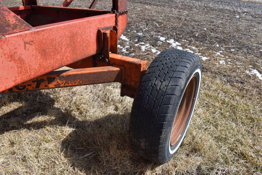 EZ Flow Model 300 Gravity Flow Wagon, MN HD 7 Ton Gear