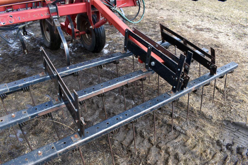 Case IH 4800 Field Cultivator, 28.5', Good Sweeps, 3 Bar Harrow