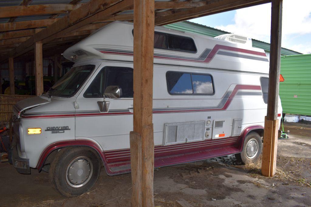 1993 Chevy Coachman 30 Van Motorhome, V8, Auto, Roof Air, Awning, Runs Good