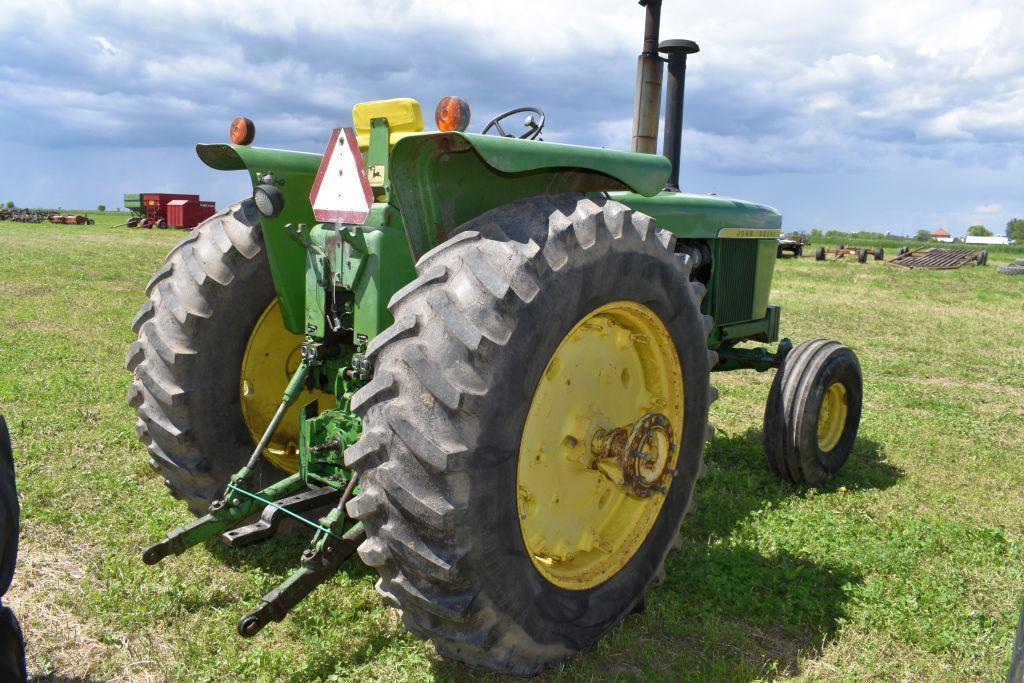 John Deere 4320 Diesel Tractor, Open Station, Synrco, 3pt., 2 Hydraulics, 18.4x38, Fenders,