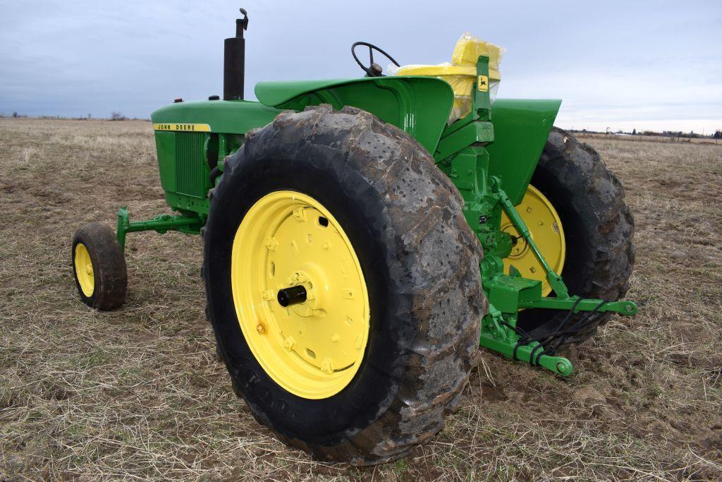 1969 John Deere 4000 Diesel Tractor, Open Station, Side Console, Syncro, 18.4x34, Fenders,