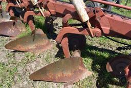 IH 720 Plow, 5 x 18"s, Auto Reset, 3pt., Coulters