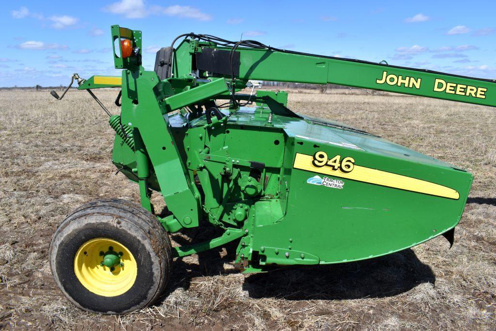 John Deere 946 MoCo, 2pt. Swivel Hitch, 13', Steel Rolls, 1000PTO, SN: CCC380224