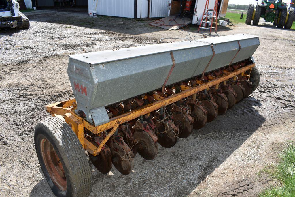 Minneapolis Moline 10' Grain Drill, Grass Seeder, 6" Spacing, Low Rubber, Manual Lift