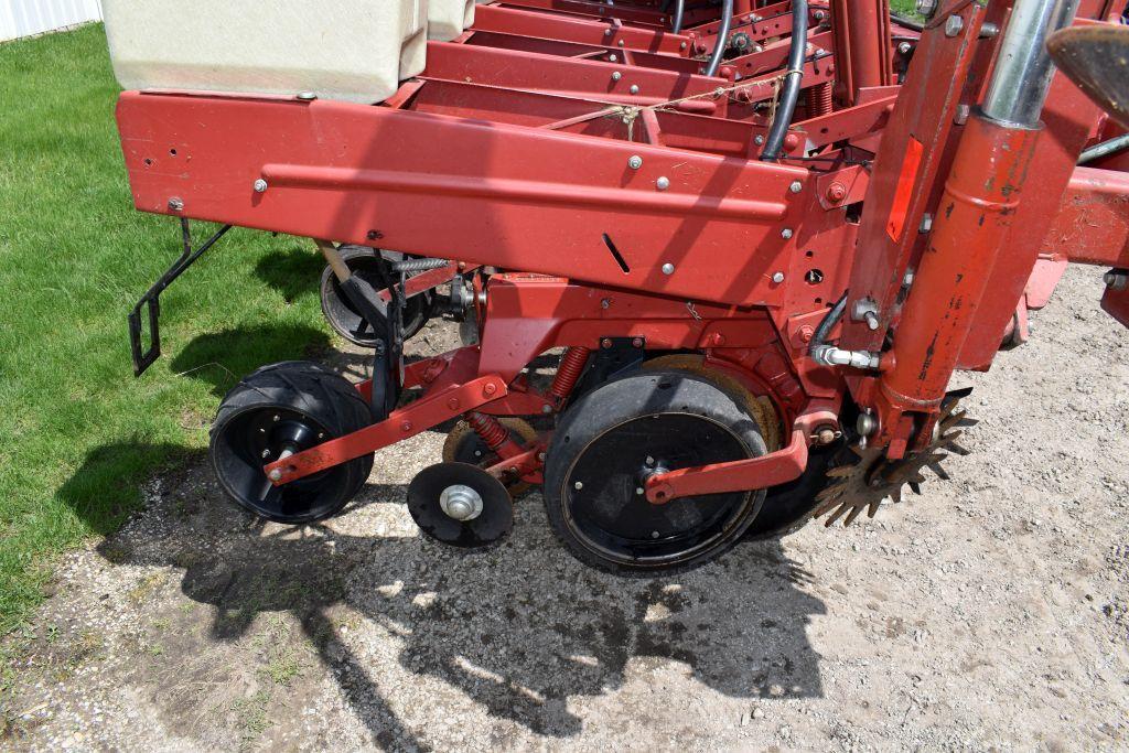 Case IH 950 Cyclo Air Planter, 8 Row 30", PTO Pump, Corn & Soybean Drums, Central Fill, Yetter