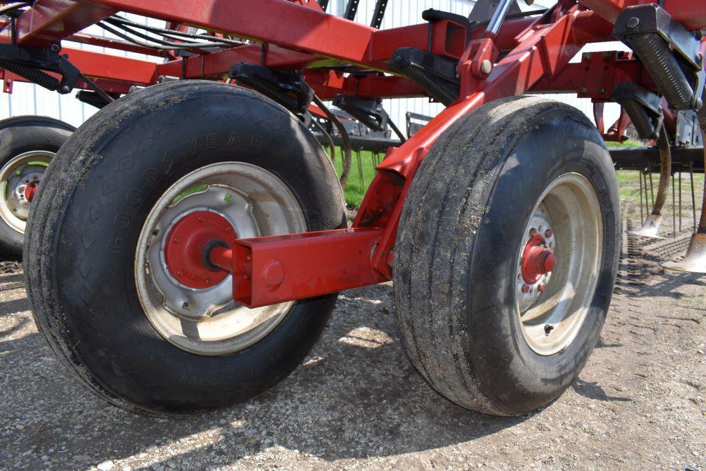 Case IH 4300 Field Cultivator, 27.5', 3 Bar Harrow, Walking Tandems, SN: JAG0625794