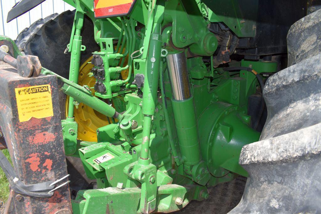 2004 John Deere 7720 2WD Tractor, 3054 Actual 2nd Owner Hours, Left Hand Reverser, 20 Speed