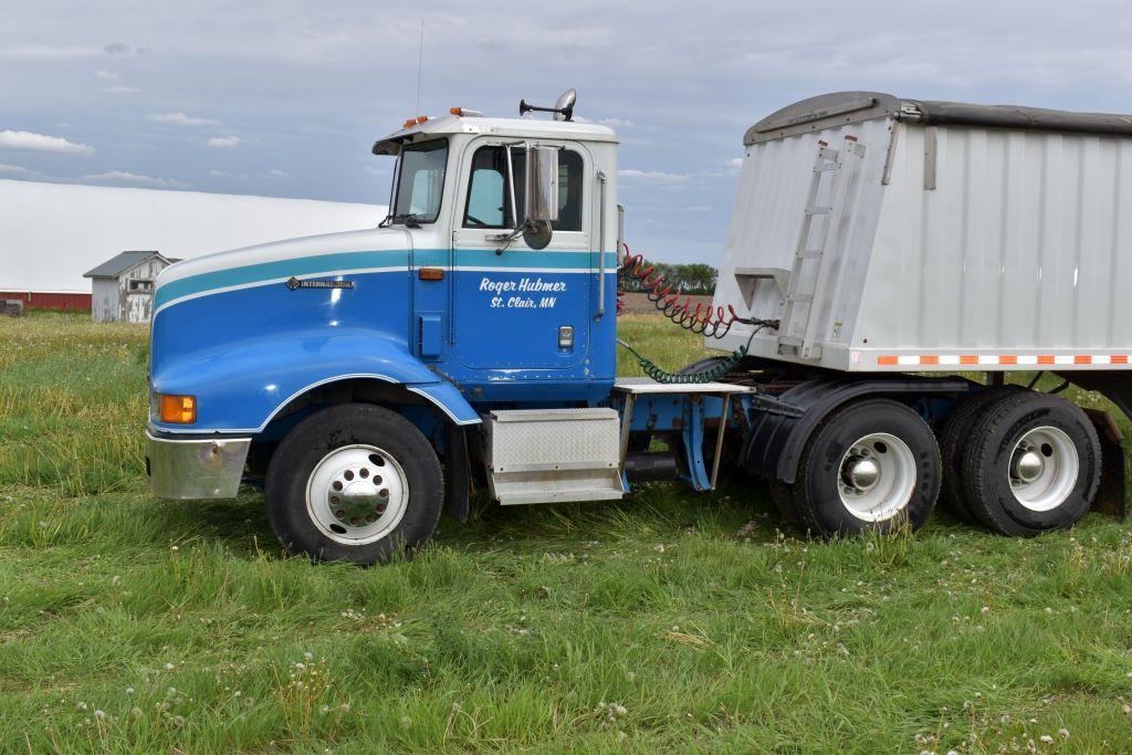 1996 International 9200 Day Cab Semi Tractor, 296,239 Miles, M11 Cummins, 9 Speed, Air Ride