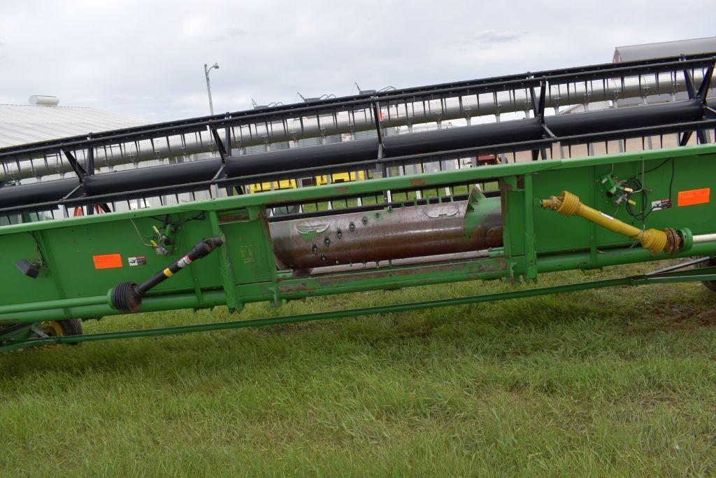 John Deere 930F Bean Head, 30', 3" Cut, New Crary Air Reel, Full Finger Auger, Fore/Aft, Poly