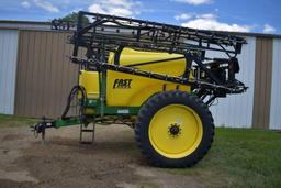 Fast 9613N Crop Sprayer, 1350 Gallon, 90' Booms, 15" Spacings, 380/90R46 Tires, 6 Section