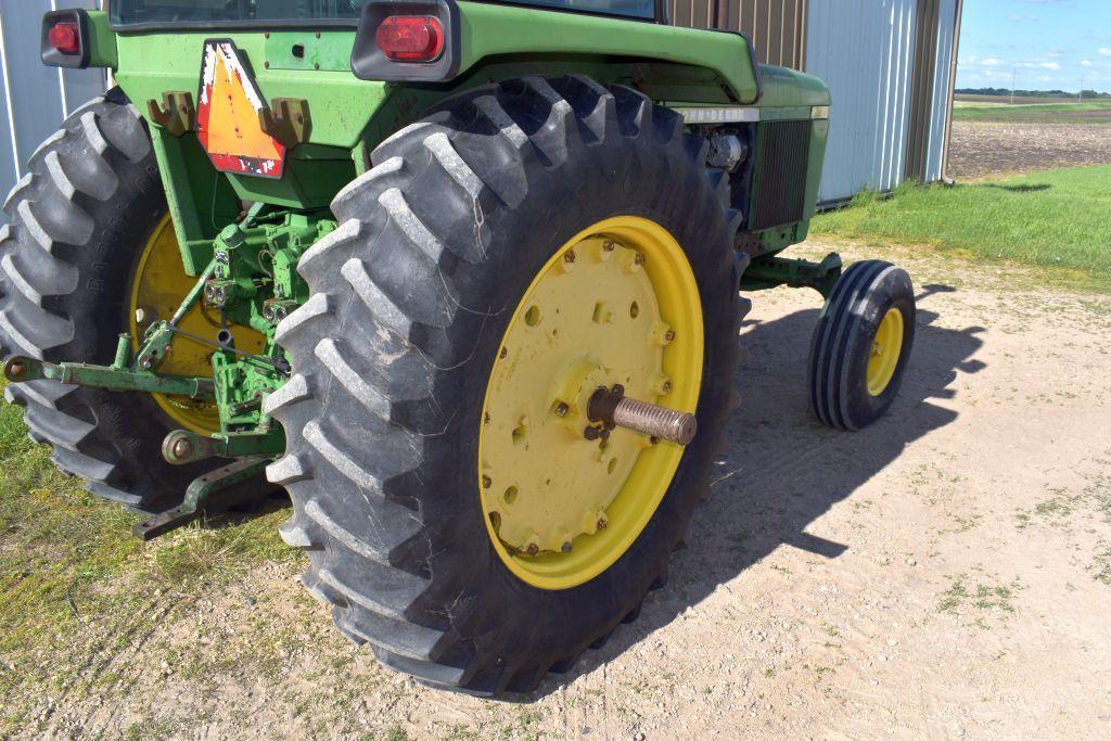 John Deere 4030 2WD Tractor, 5773 Hours, Quad Range, 540/1000PTO, 2 Hydraulics, 3pt.,