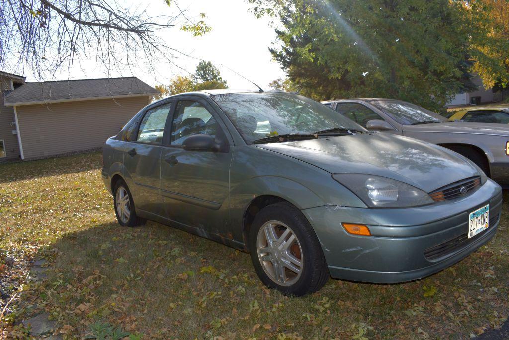 2003 Ford Focus SE Car, 4 Door, 5 Speed Manual Transmission, Cloth, PW, PL, Tilt Cruise,