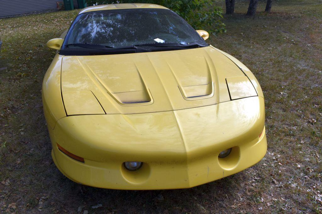 1993 Pontiac Trans AM Car, 5.7L V8, Automatic, 186,240 Miles Showing, PW, PL, AM/FM CD